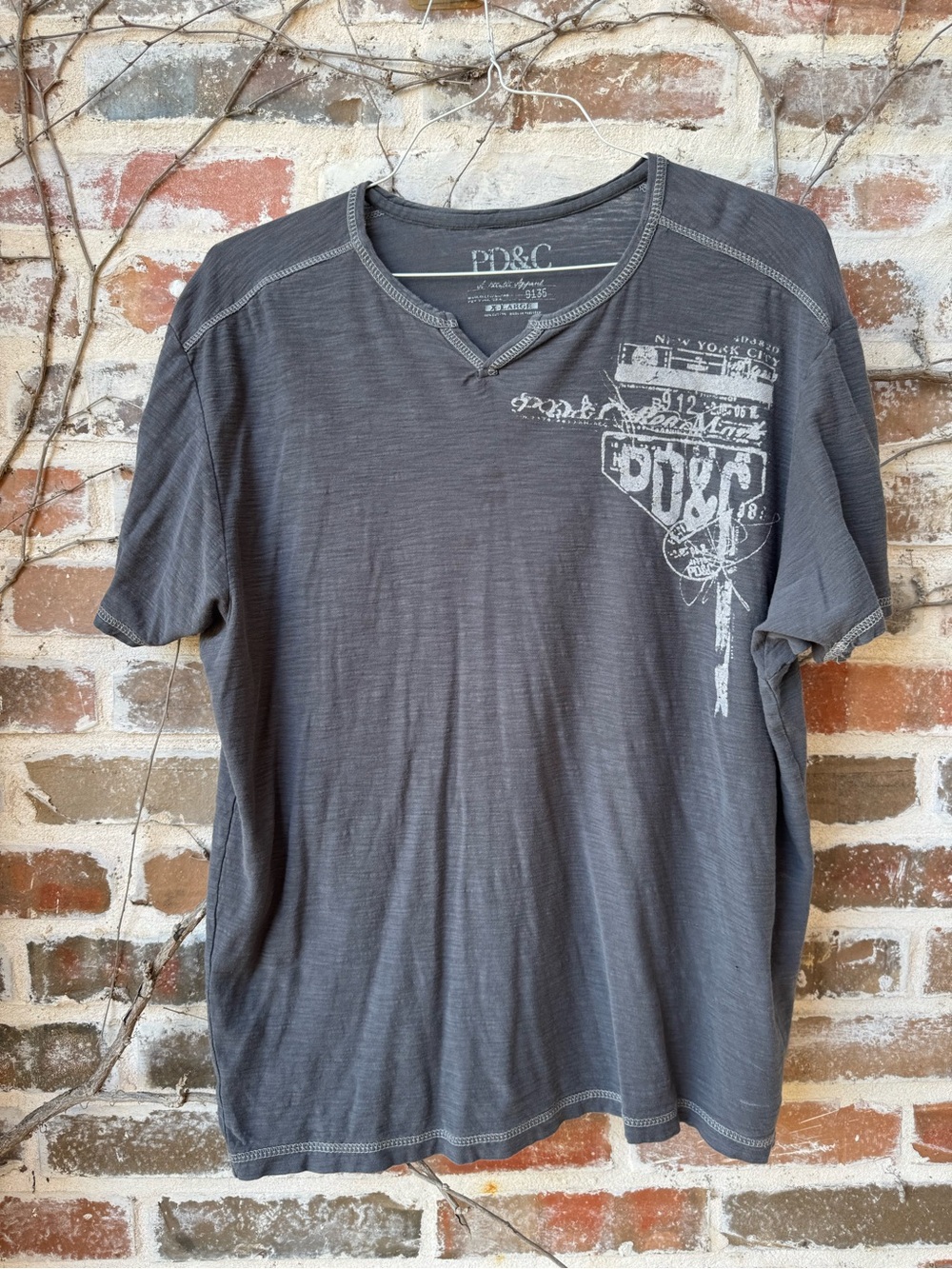 Vintage Y2K PD&C Distressed Gray Graphic T-Shirt